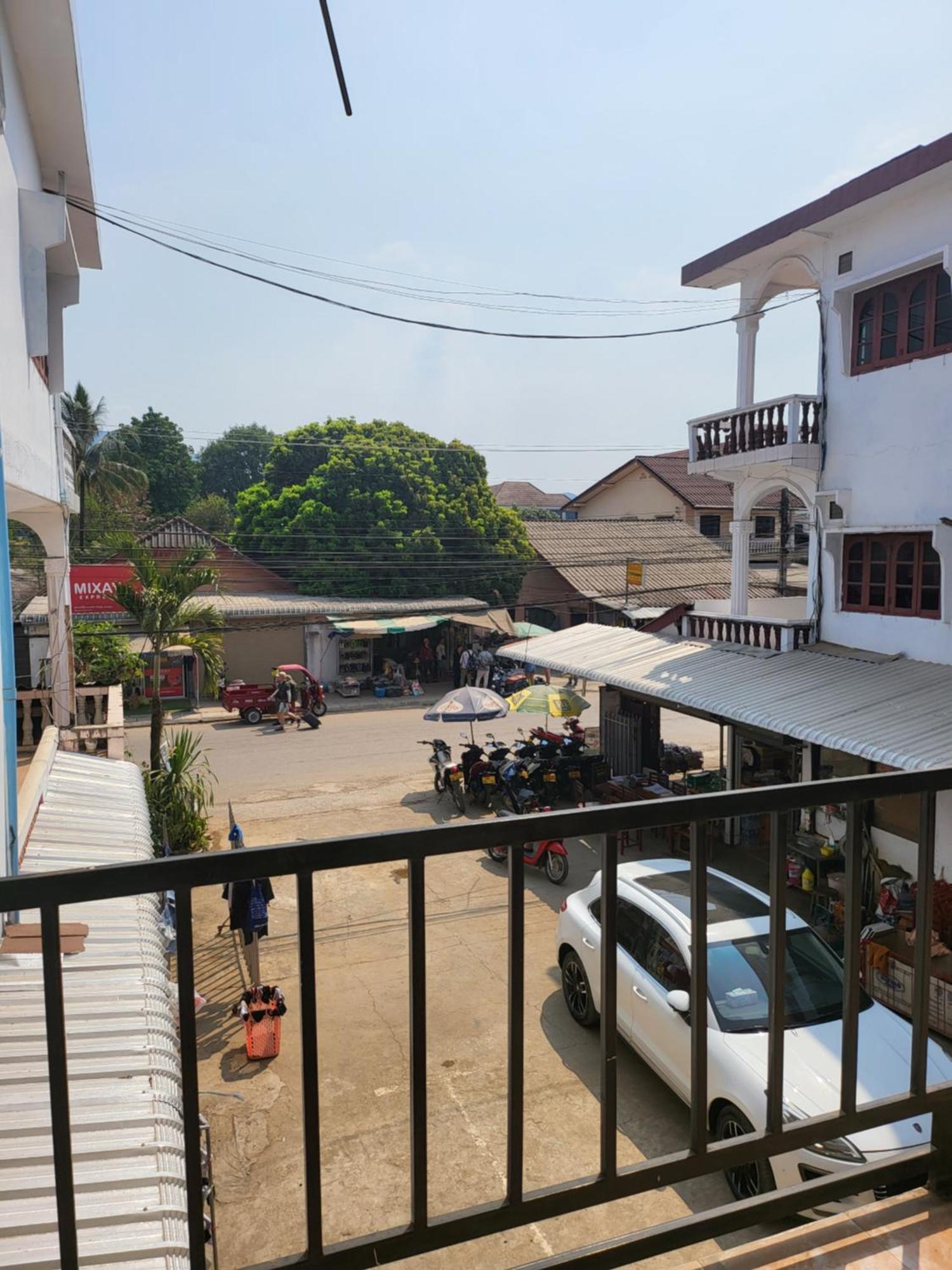 Vang Vieng Chanthala Hotel 1 Экстерьер фото